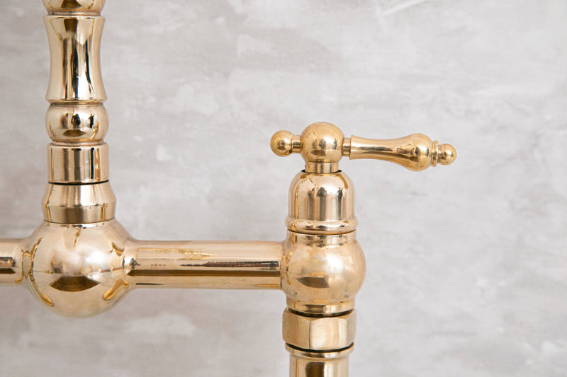 Elegant Vintage Brass Bridge Faucet - BRASSMA