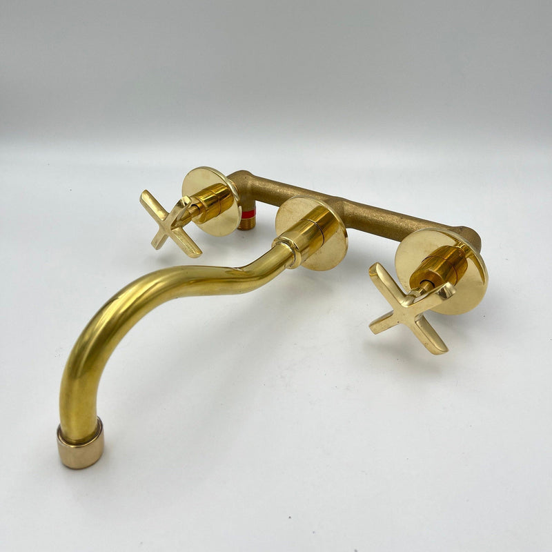 Curved Wall Mount Faucet With Valve